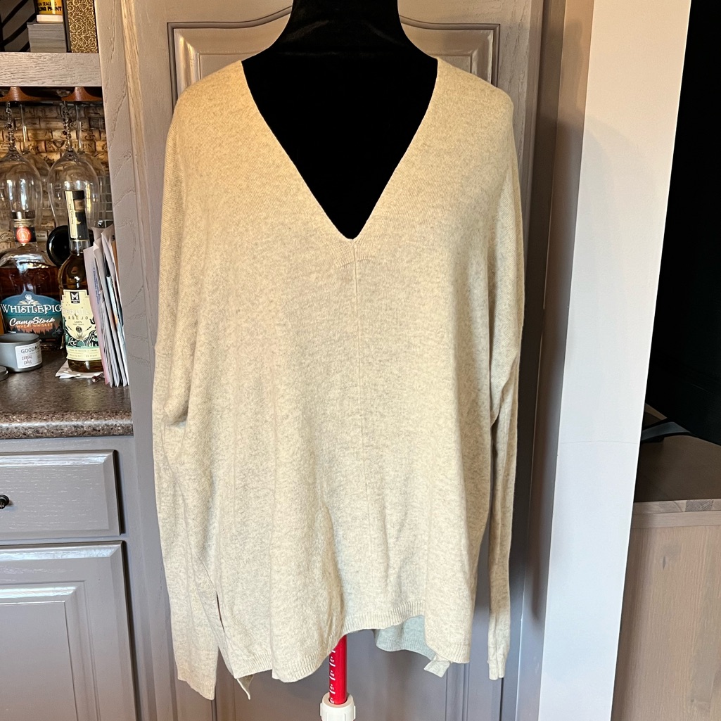 Vince. Heathered Oatmeal Oversized V-Neck Sweater